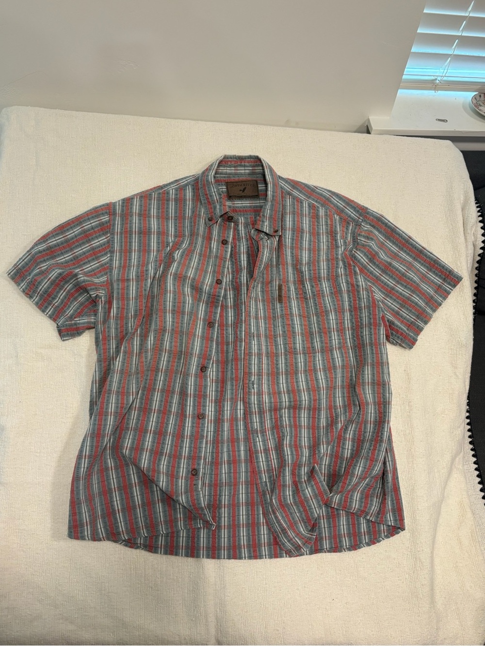 Casual Short-Sleeve Plaid Button-Down Shirt - Red & Gray